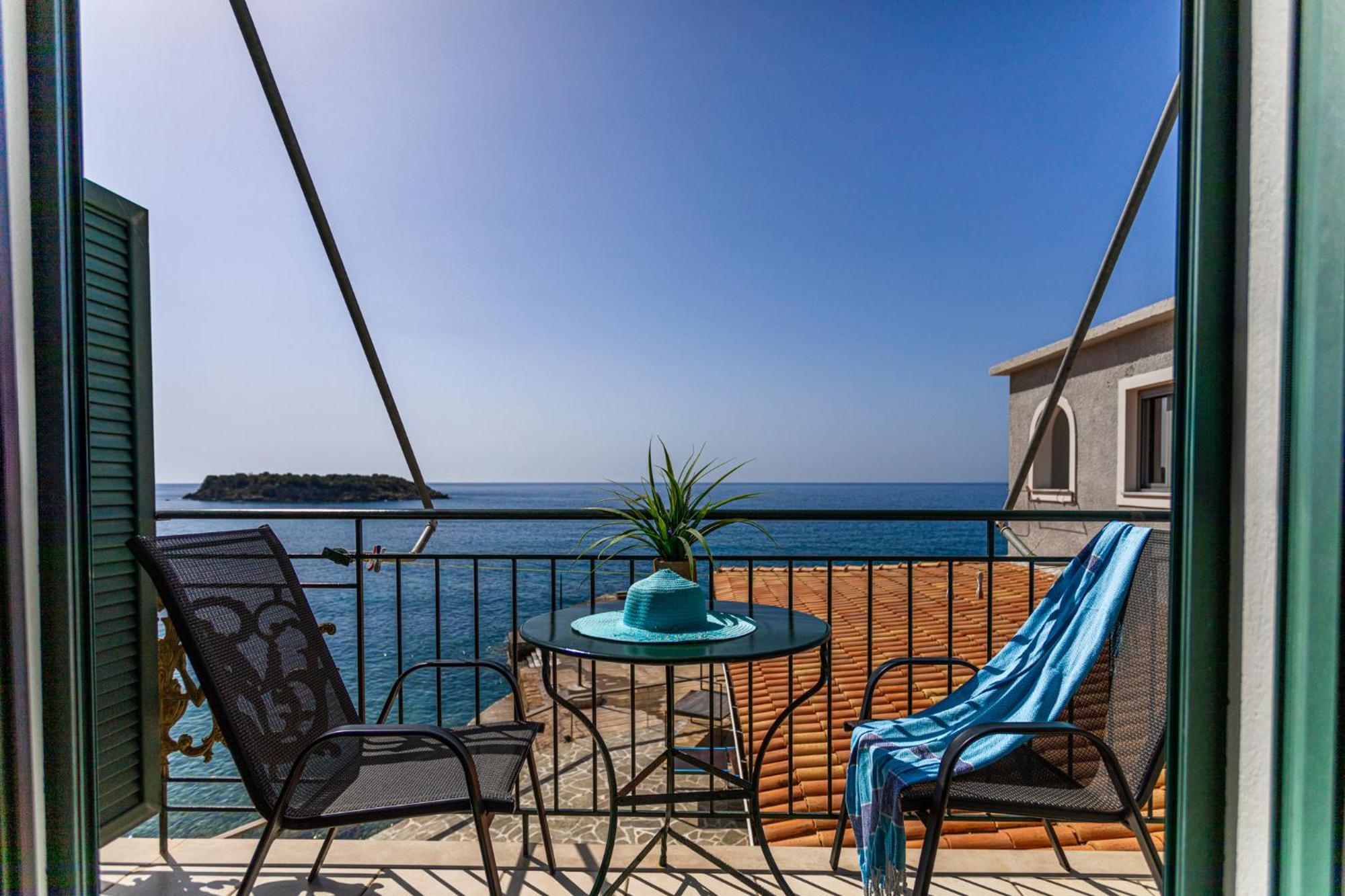 Marina Aparthotel Kardamíli Kültér fotó