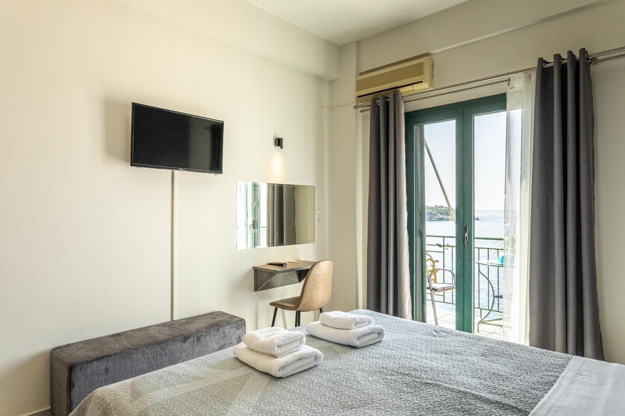 Marina Aparthotel Kardamíli Kültér fotó