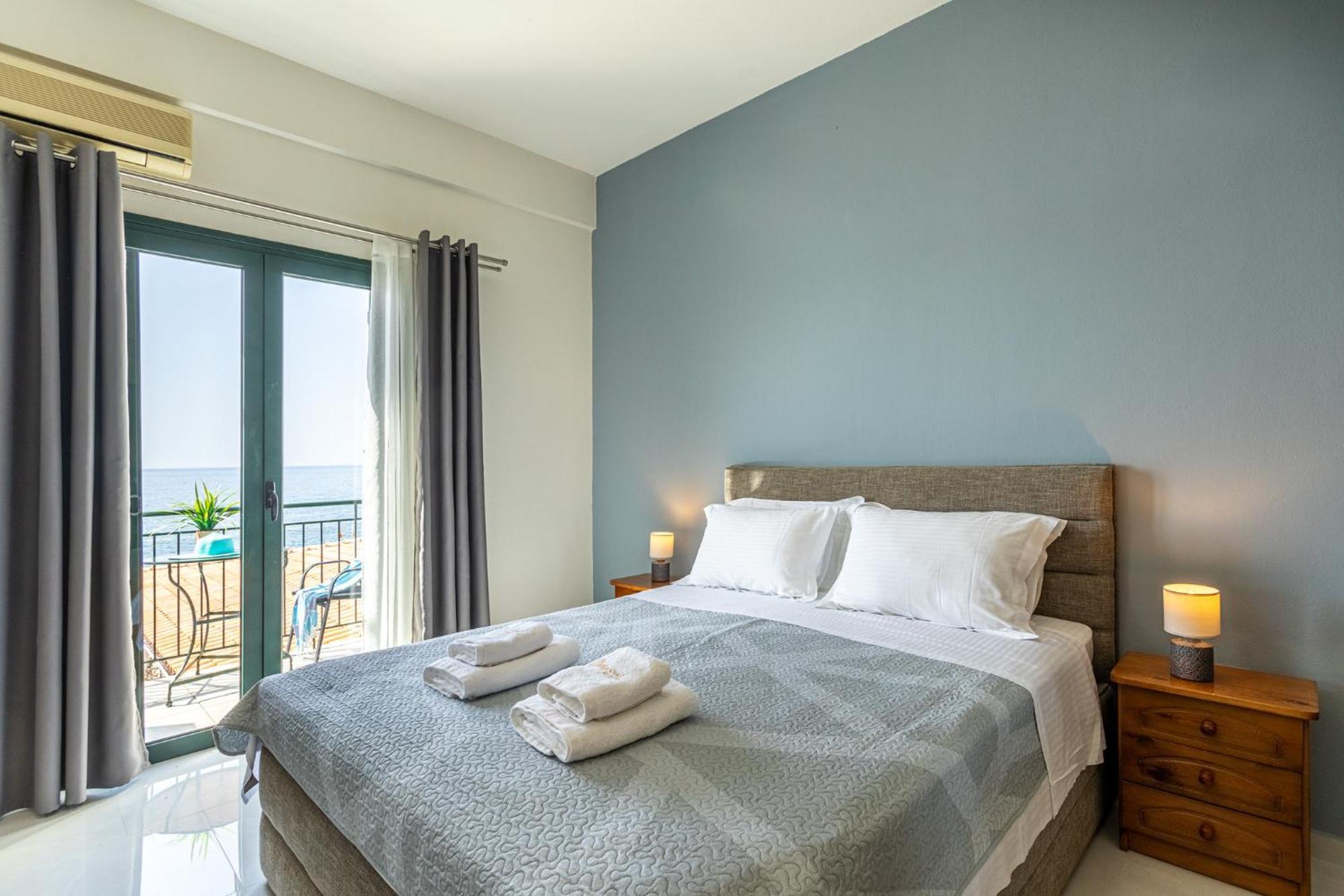 Marina Aparthotel Kardamíli Kültér fotó