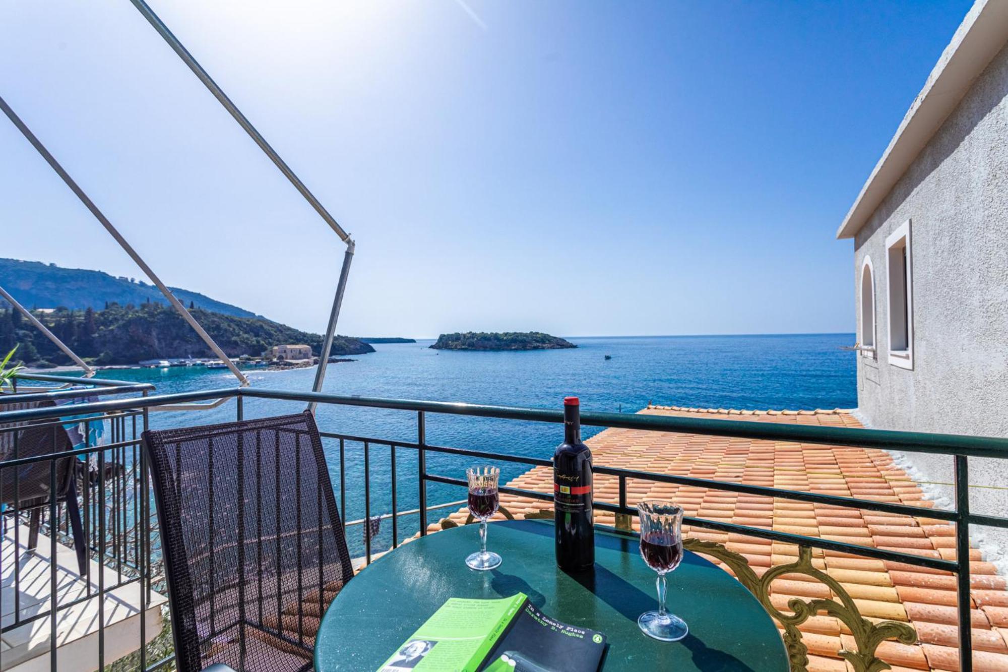 Marina Aparthotel Kardamíli Kültér fotó