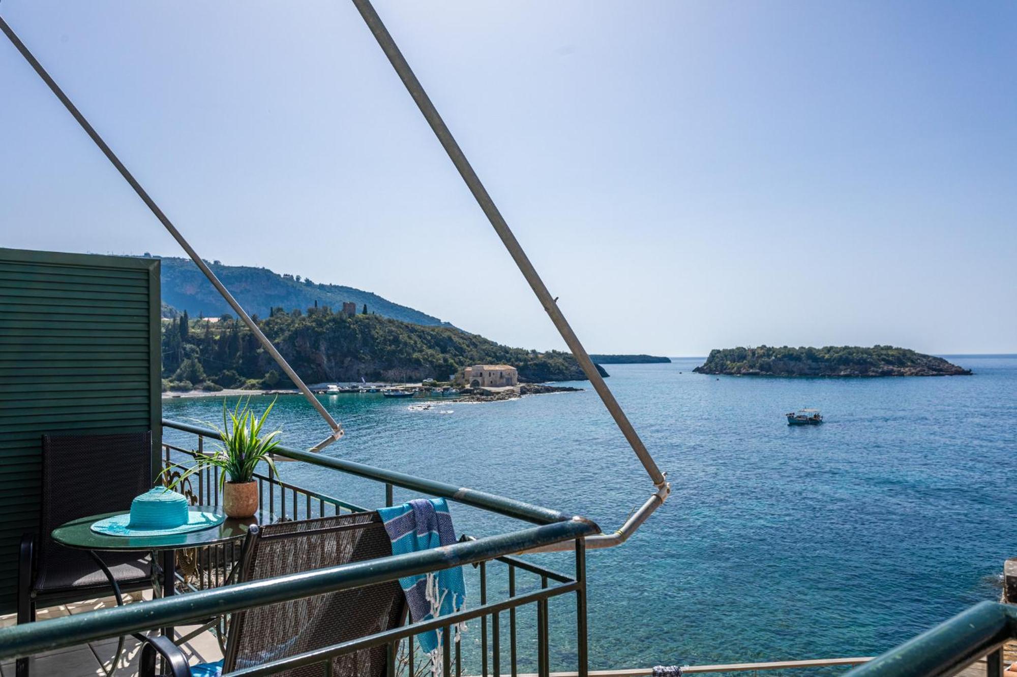 Marina Aparthotel Kardamíli Kültér fotó