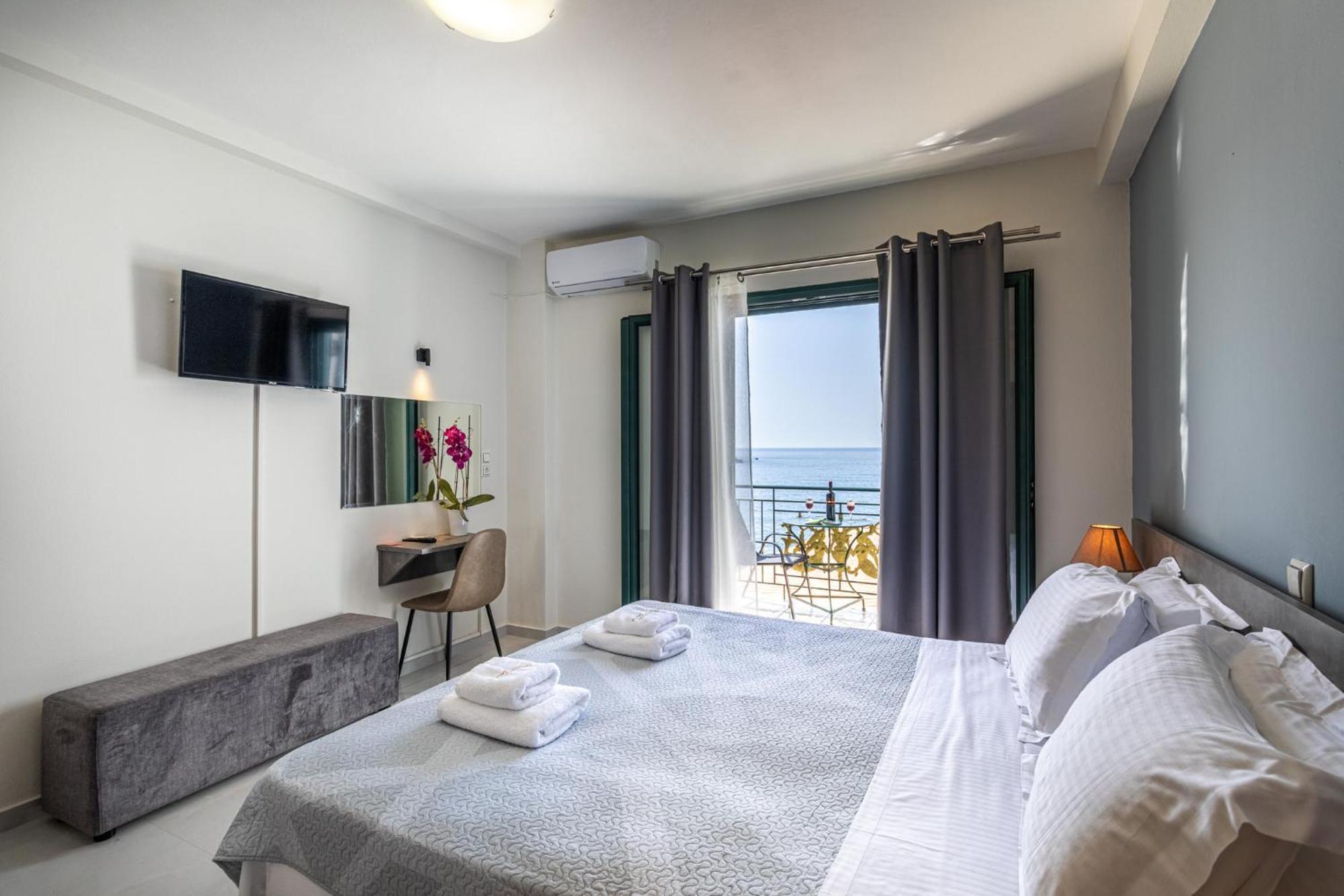 Marina Aparthotel Kardamíli Kültér fotó