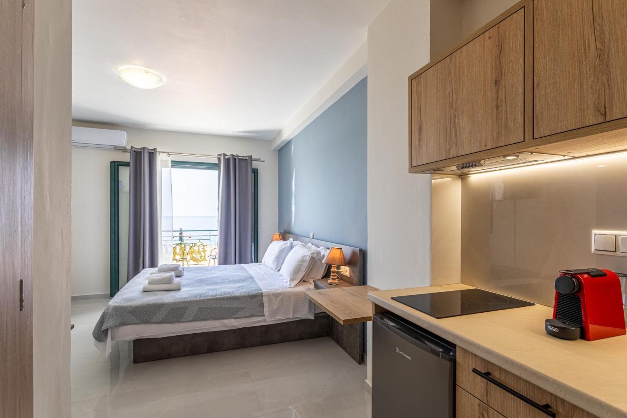 Marina Aparthotel Kardamíli Kültér fotó