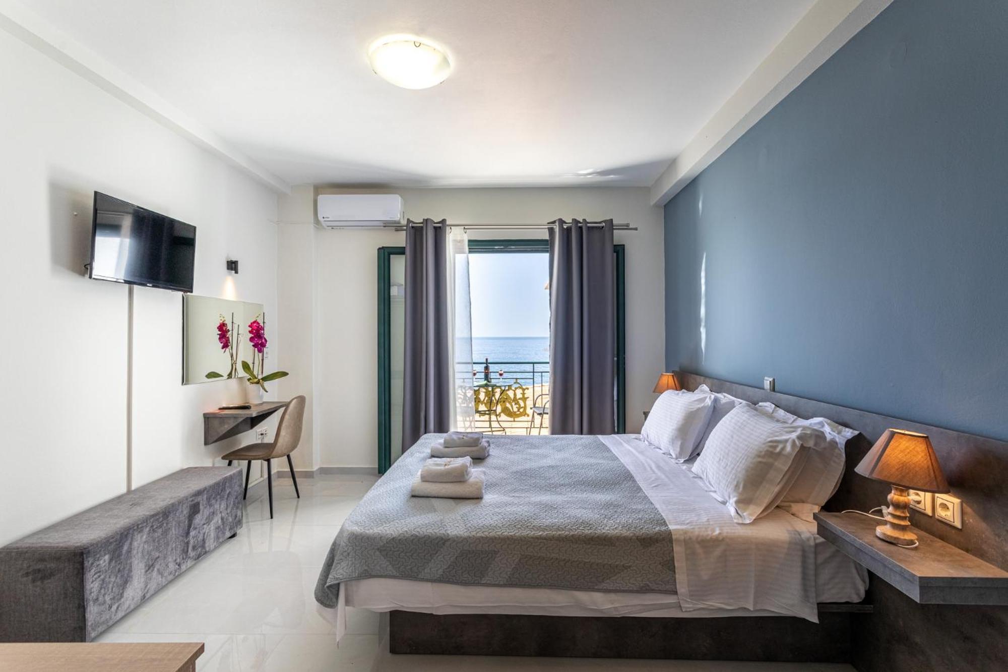 Marina Aparthotel Kardamíli Kültér fotó