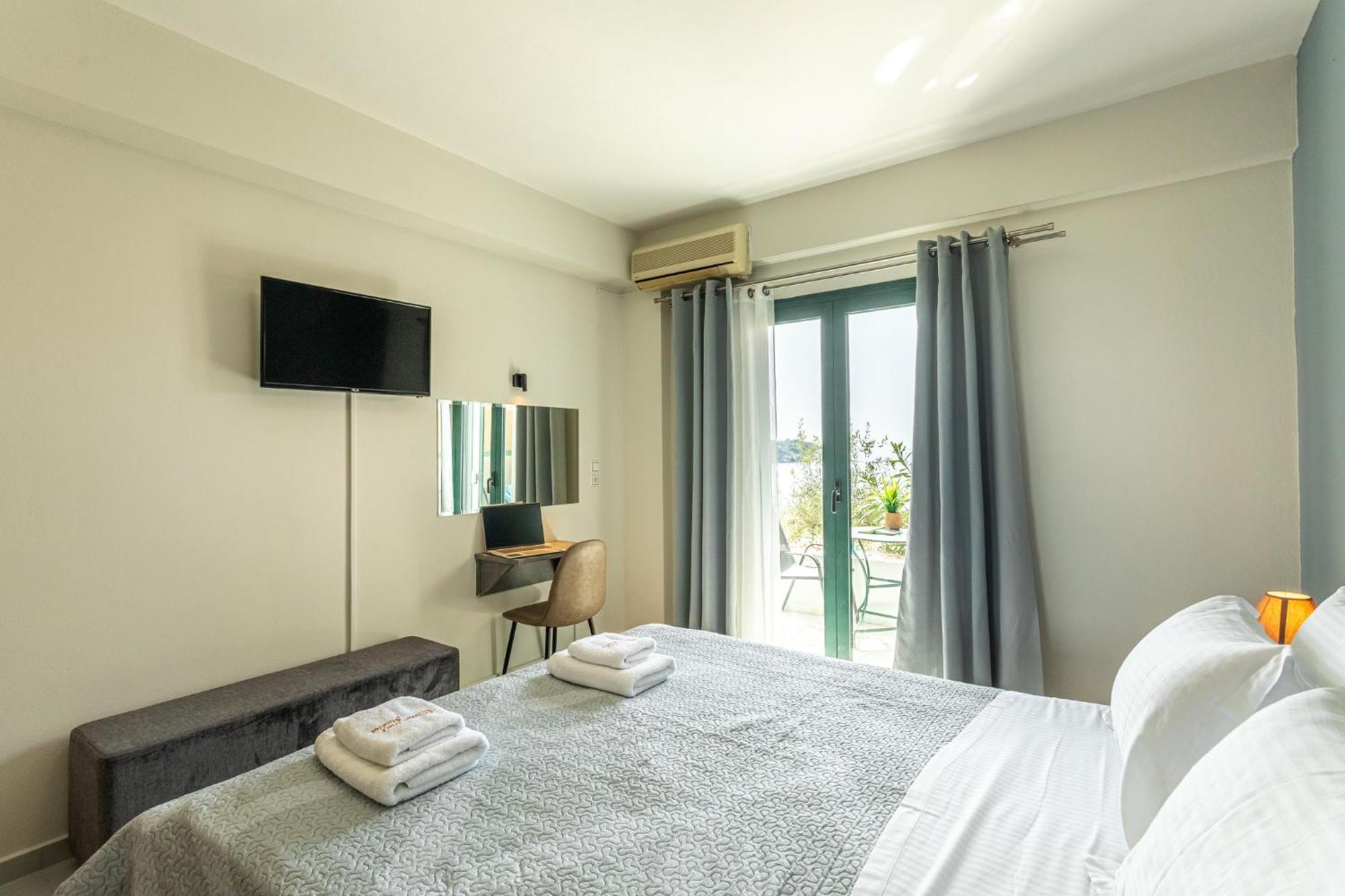 Marina Aparthotel Kardamíli Kültér fotó