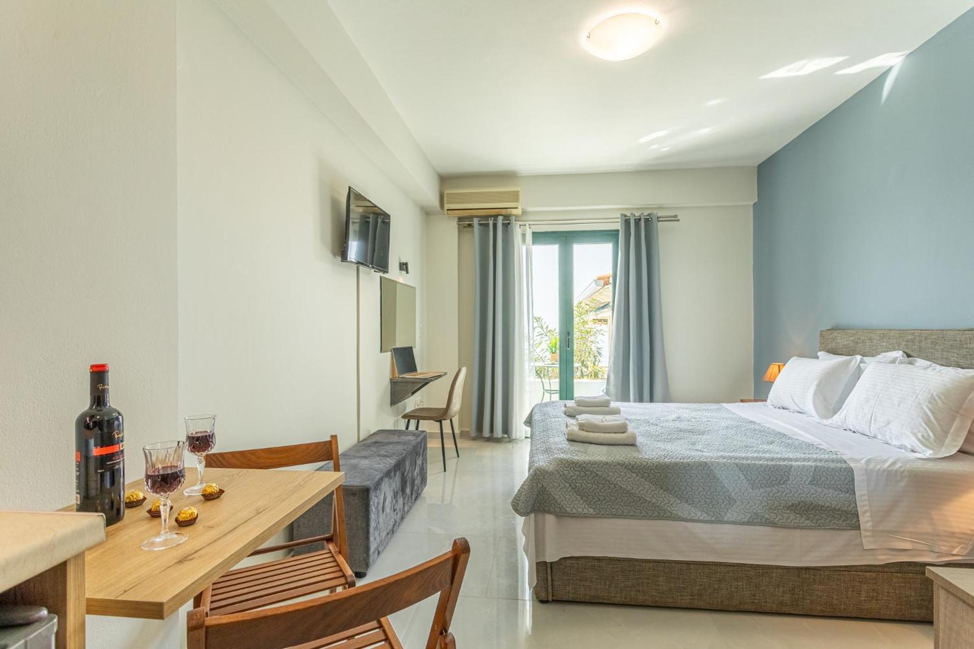 Marina Aparthotel Kardamíli Kültér fotó